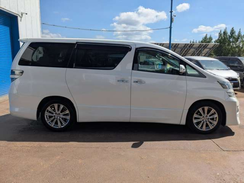 VELLFIRE
