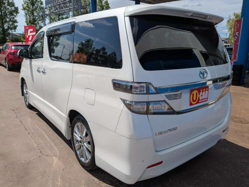 VELLFIRE