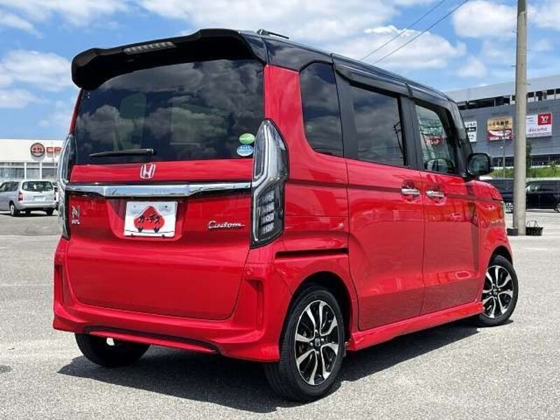 N BOX CUSTOM