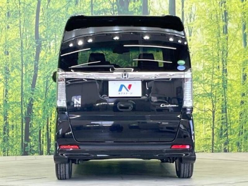 N BOX CUSTOM