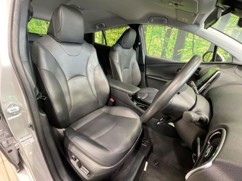 PRIUS PHV