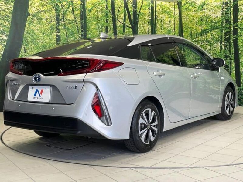 PRIUS PHV
