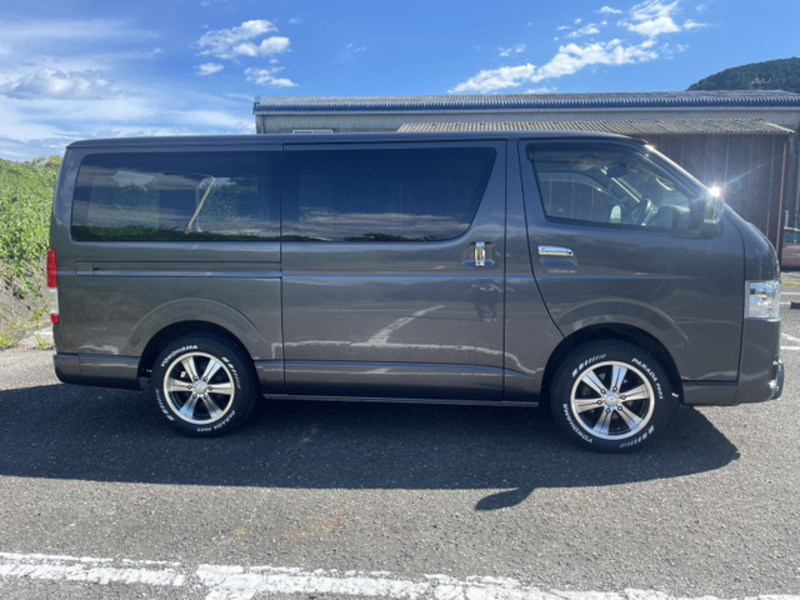 HIACE VAN