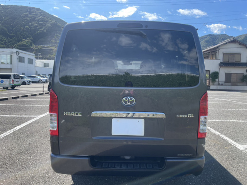 HIACE VAN