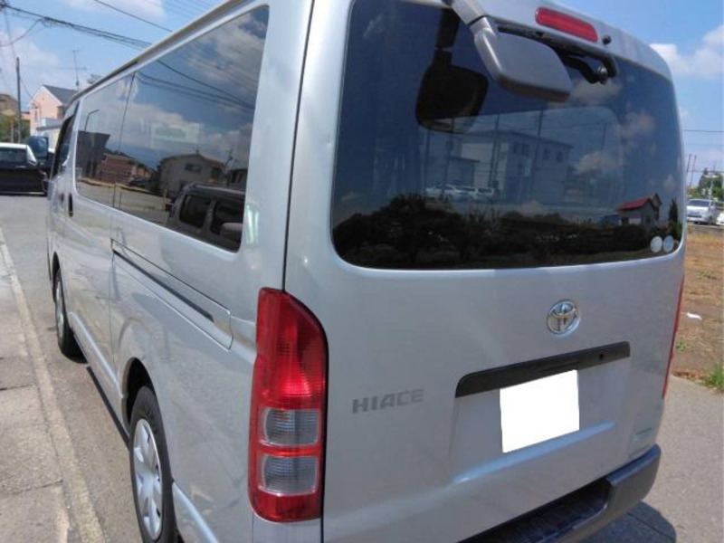 HIACE VAN