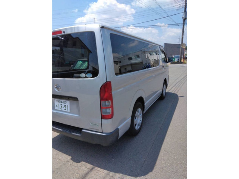 HIACE VAN