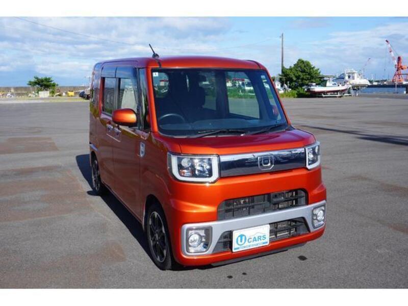 DAIHATSU WAKE