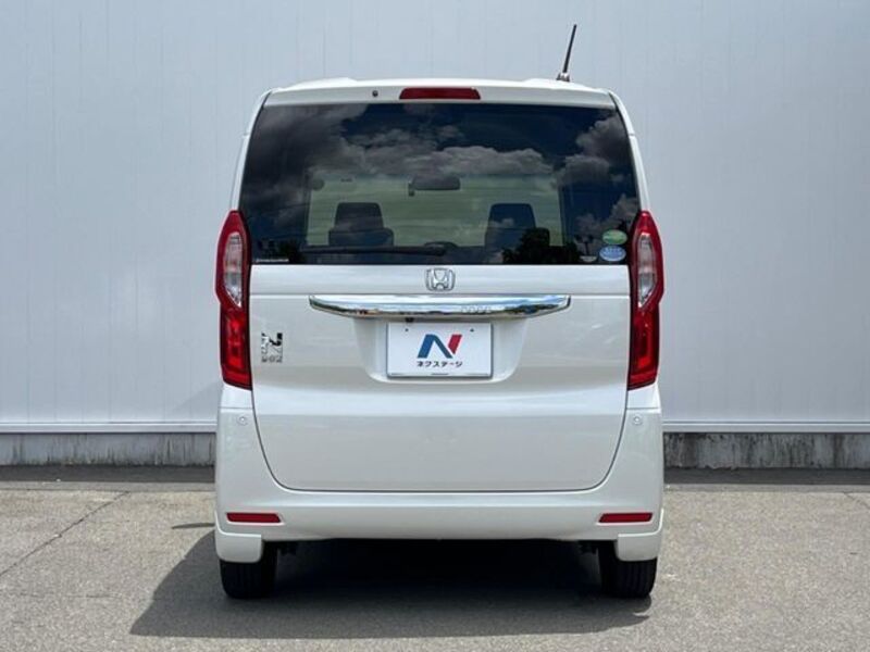 N BOX