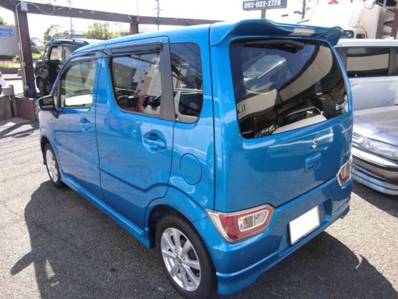 WAGON R
