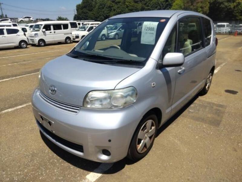 TOYOTA PORTE