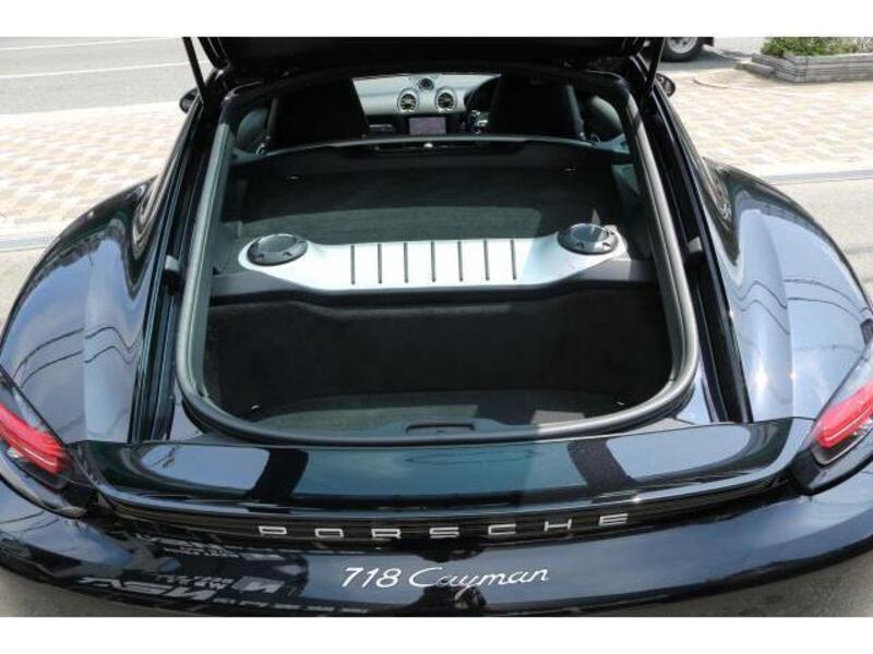 718 CAYMAN