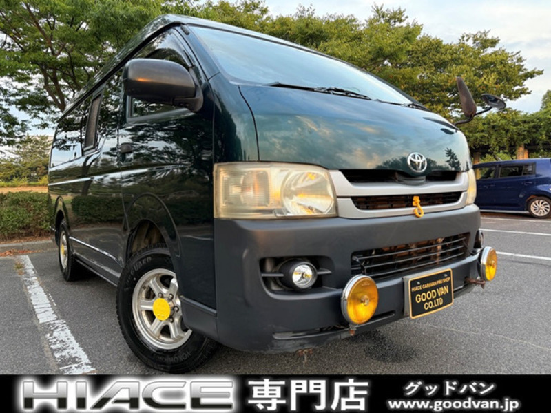 TOYOTA HIACE VAN