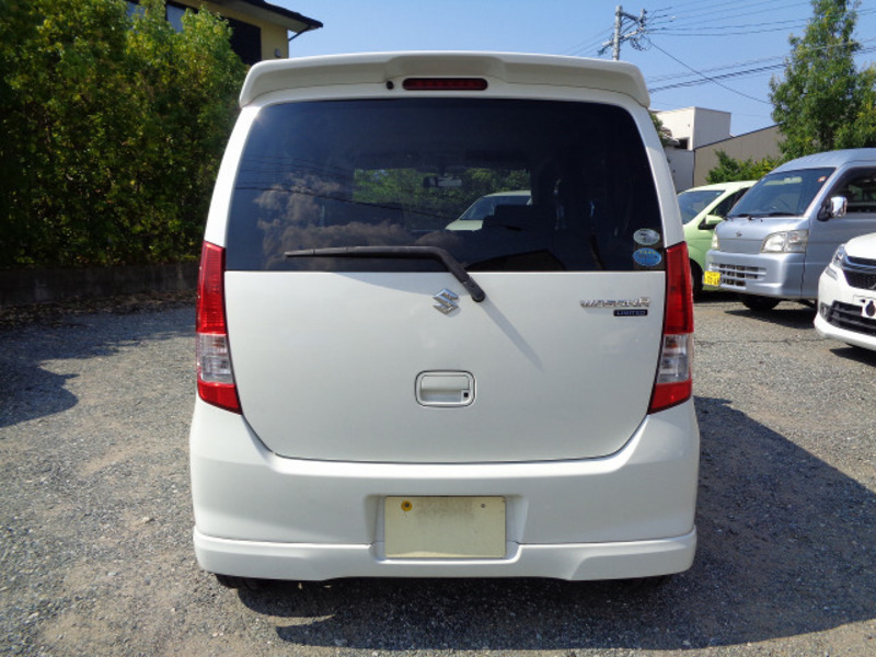 WAGON R