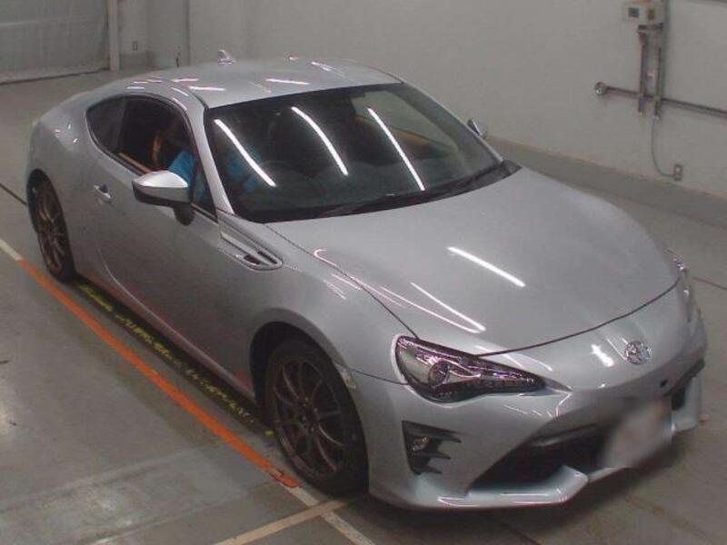 TOYOTA 86