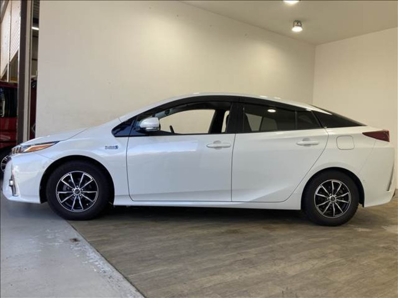 PRIUS PHV