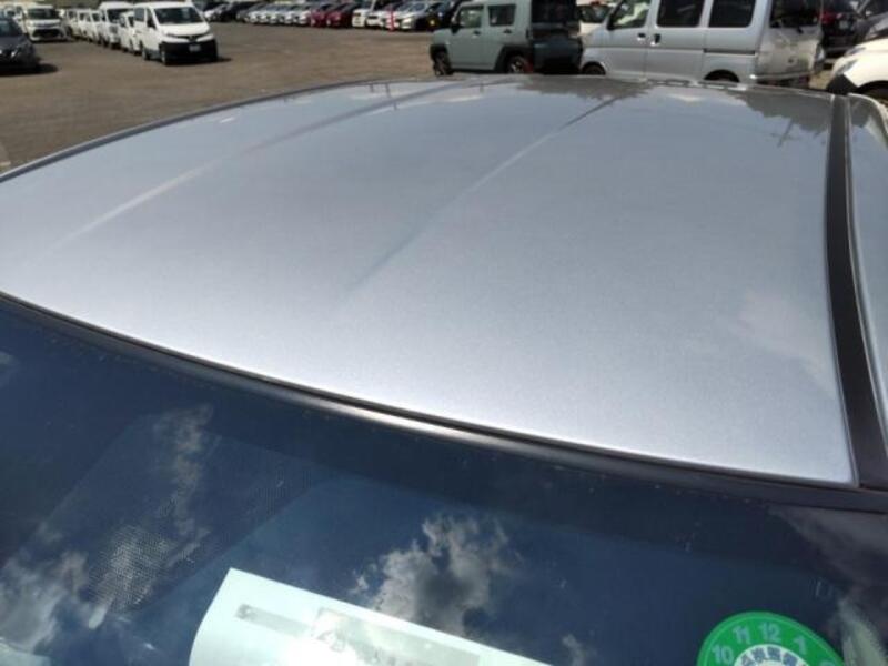 COROLLA AXIO