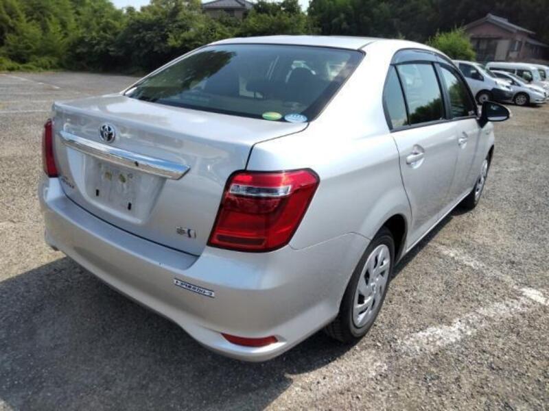 COROLLA AXIO