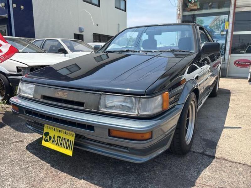 TOYOTA COROLLA LEVIN
