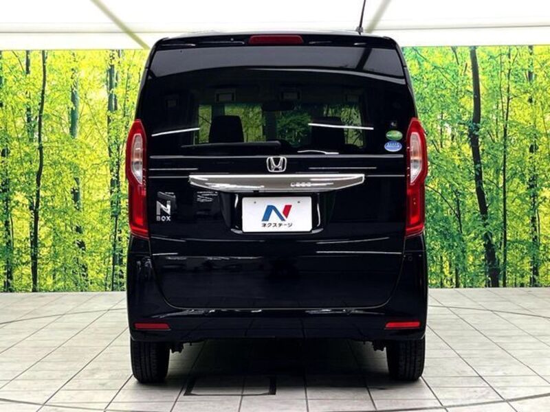 N BOX