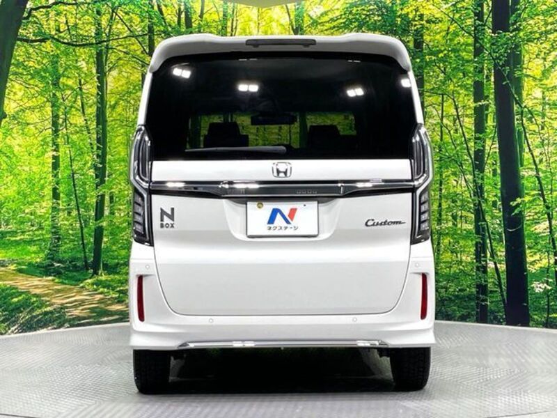 N BOX CUSTOM