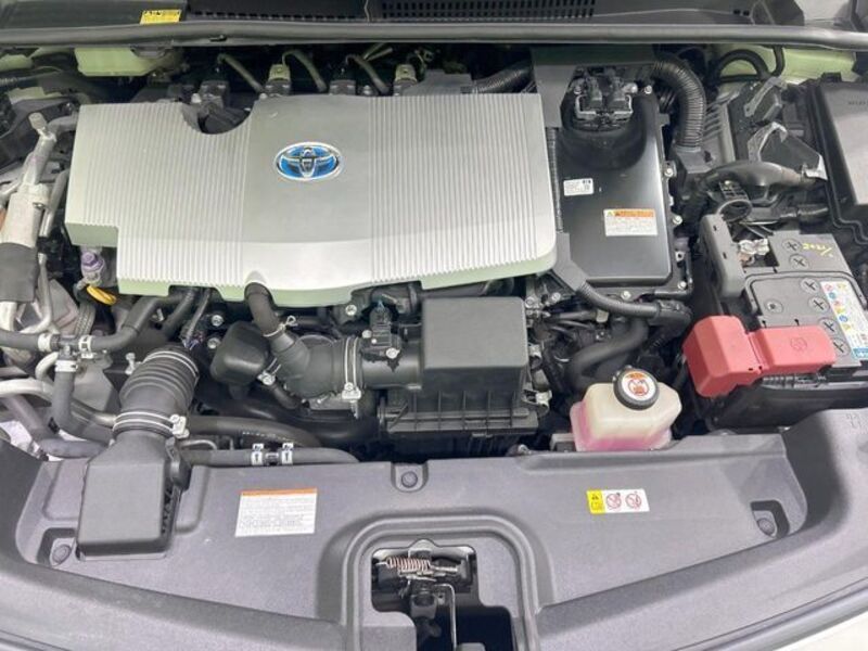 PRIUS PHV