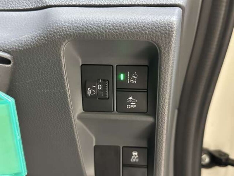 N-VAN