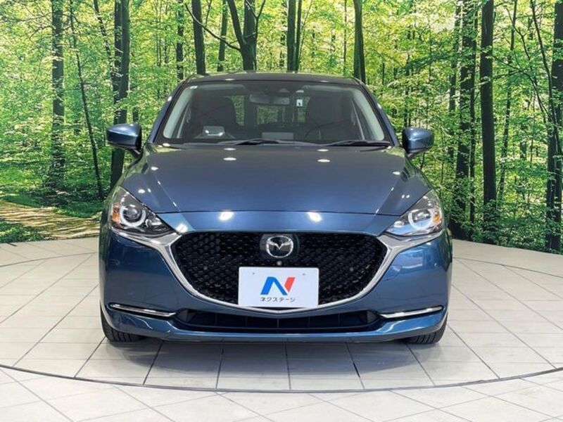 MAZDA2