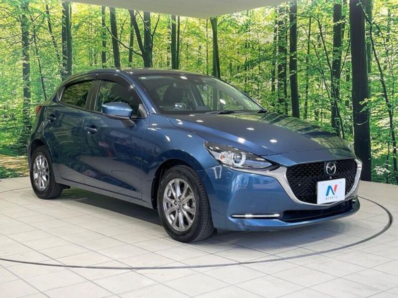 MAZDA2
