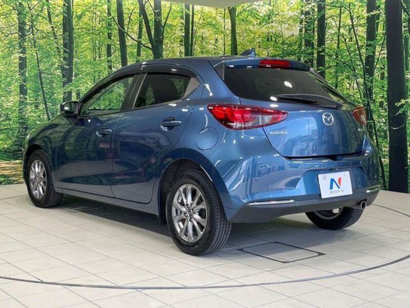 MAZDA2
