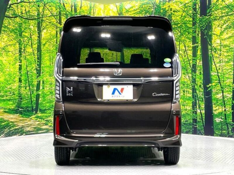 N BOX CUSTOM