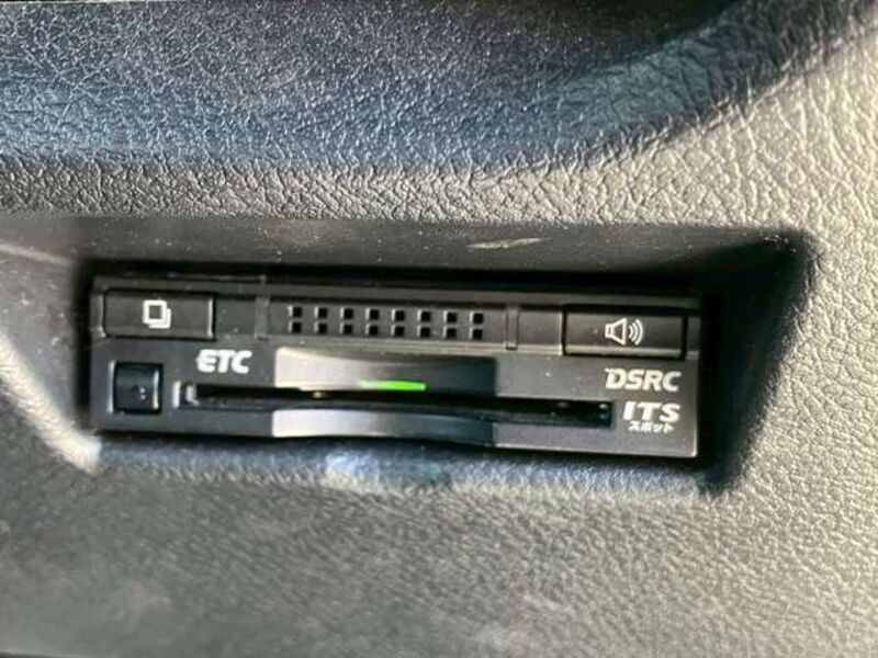 AURIS HYBRID