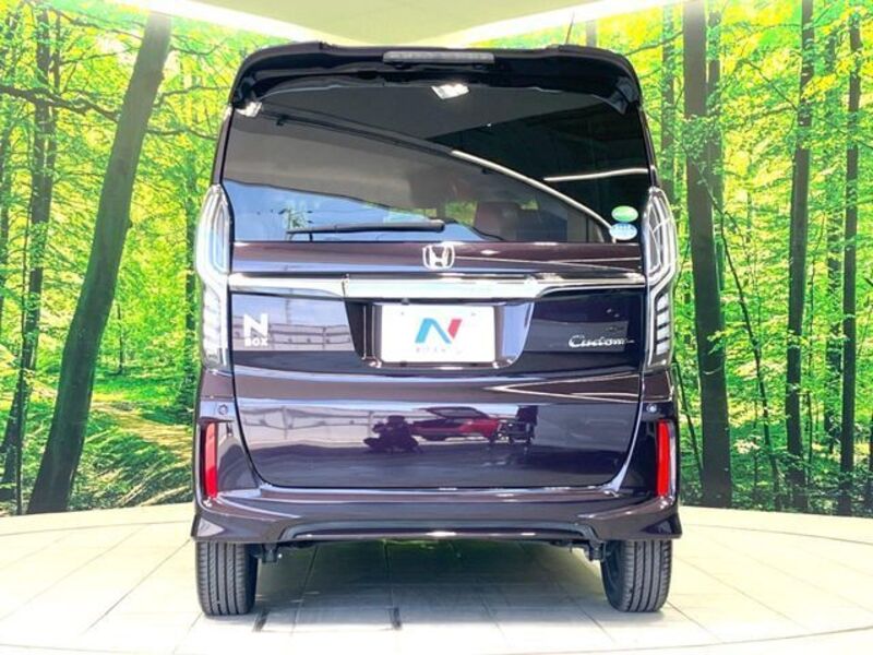 N BOX CUSTOM