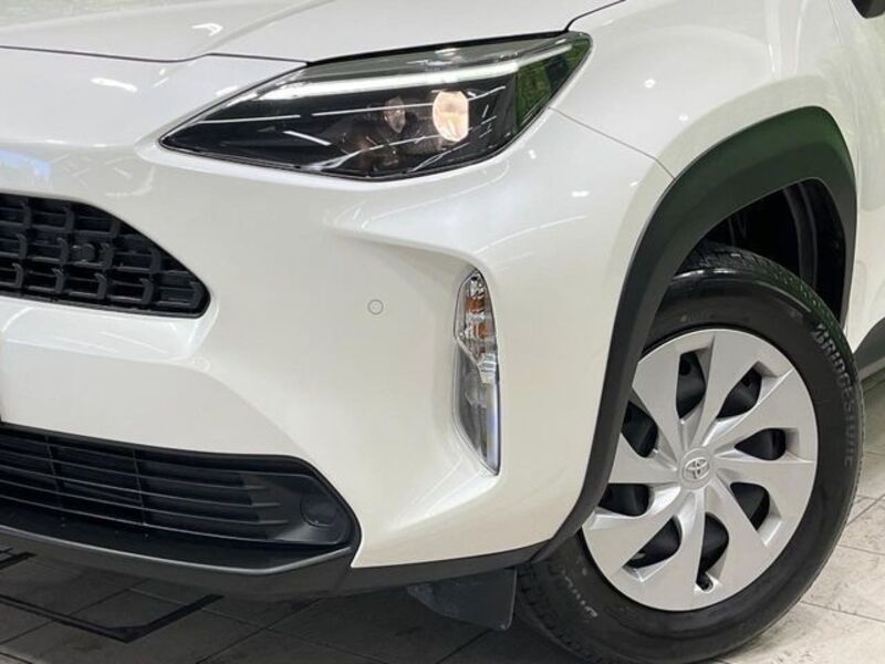 YARIS CROSS