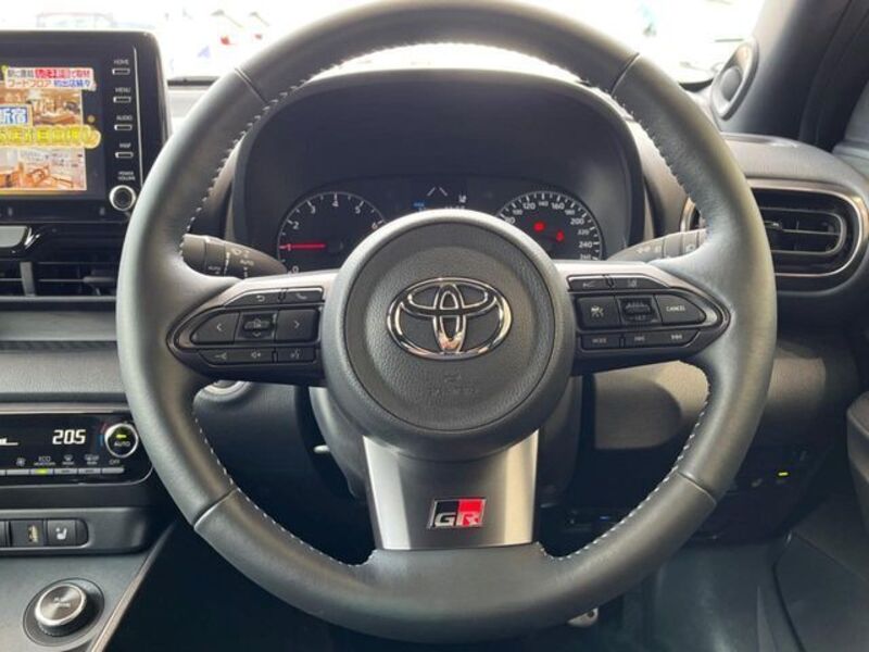 GR YARIS
