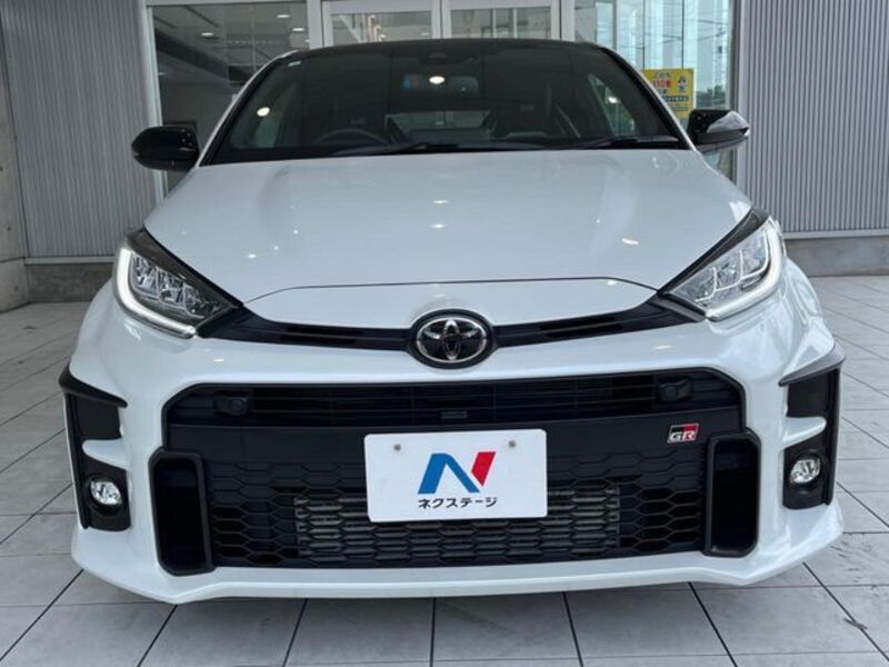 GR YARIS