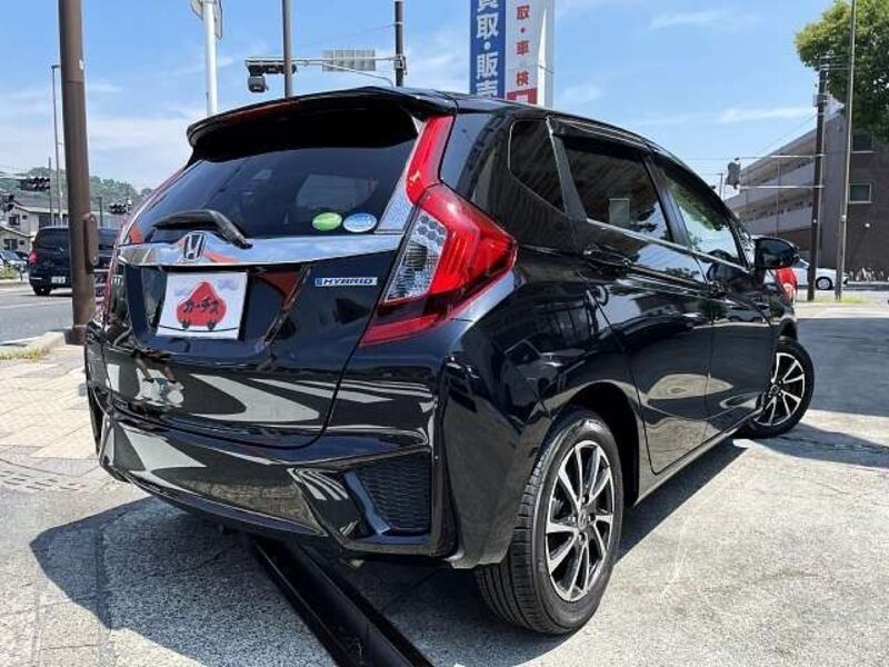 FIT HYBRID