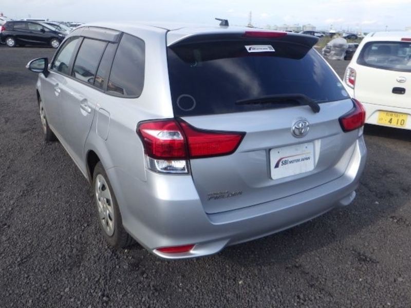 COROLLA FIELDER