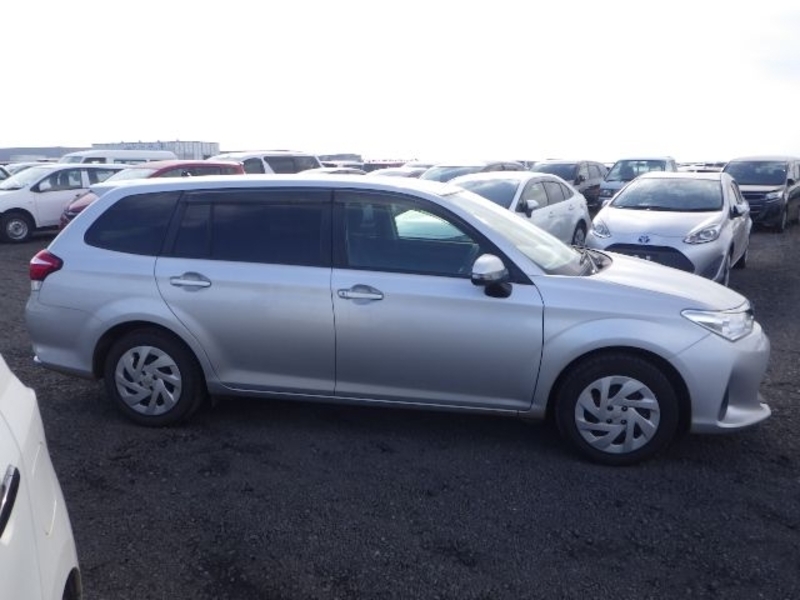 COROLLA FIELDER