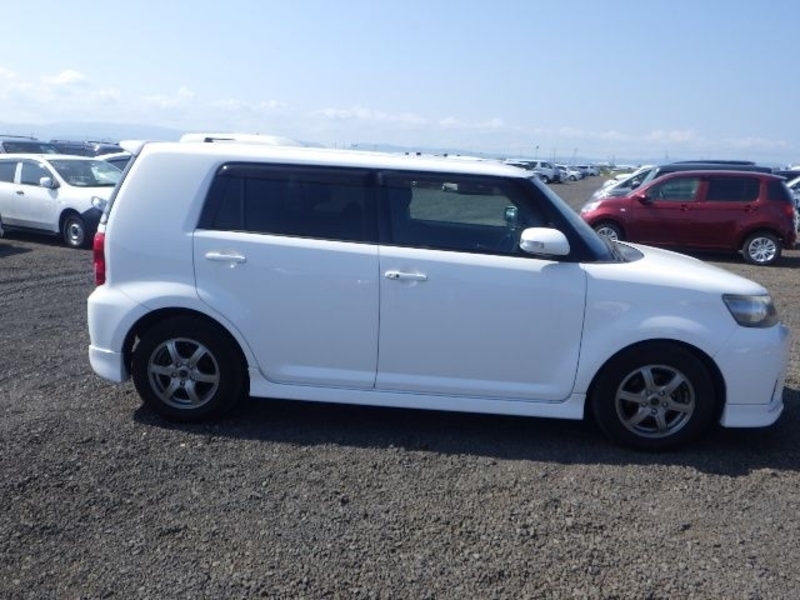 COROLLA RUMION