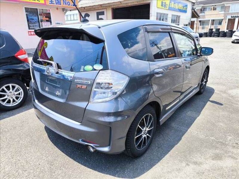 FIT HYBRID
