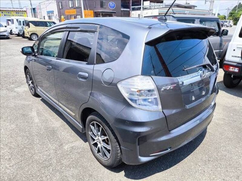 FIT HYBRID