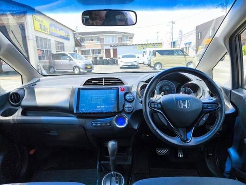 FIT HYBRID