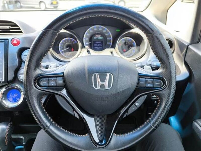 FIT HYBRID