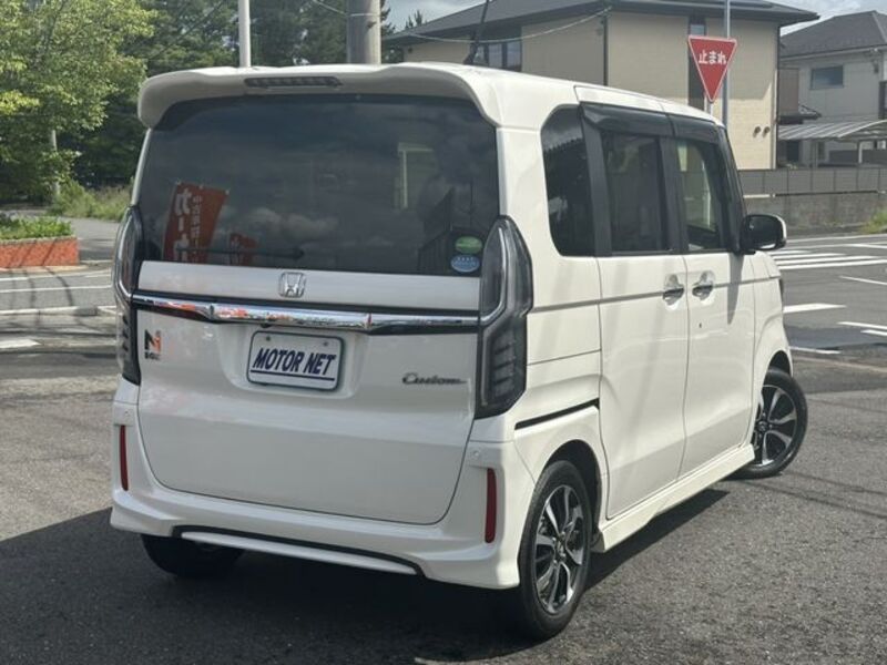 N BOX CUSTOM