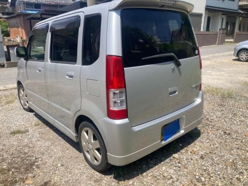WAGON R