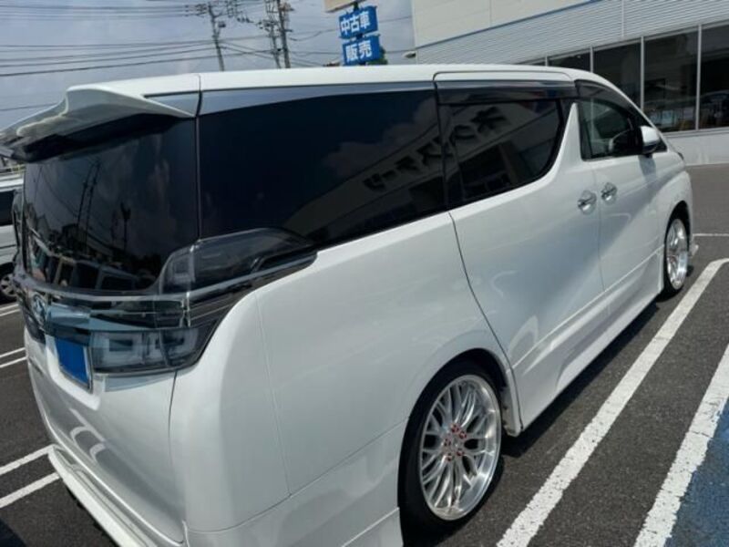 VELLFIRE