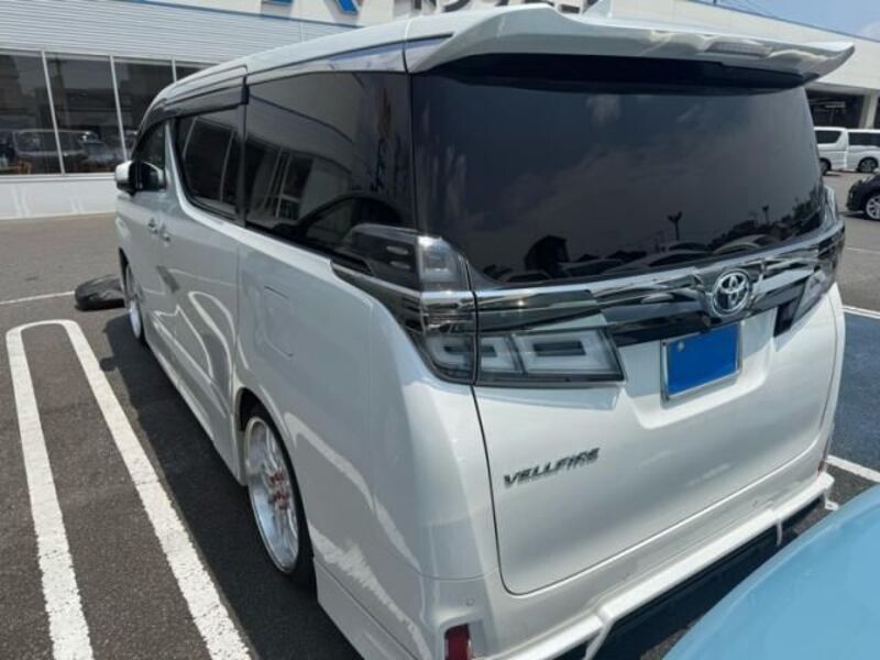 VELLFIRE