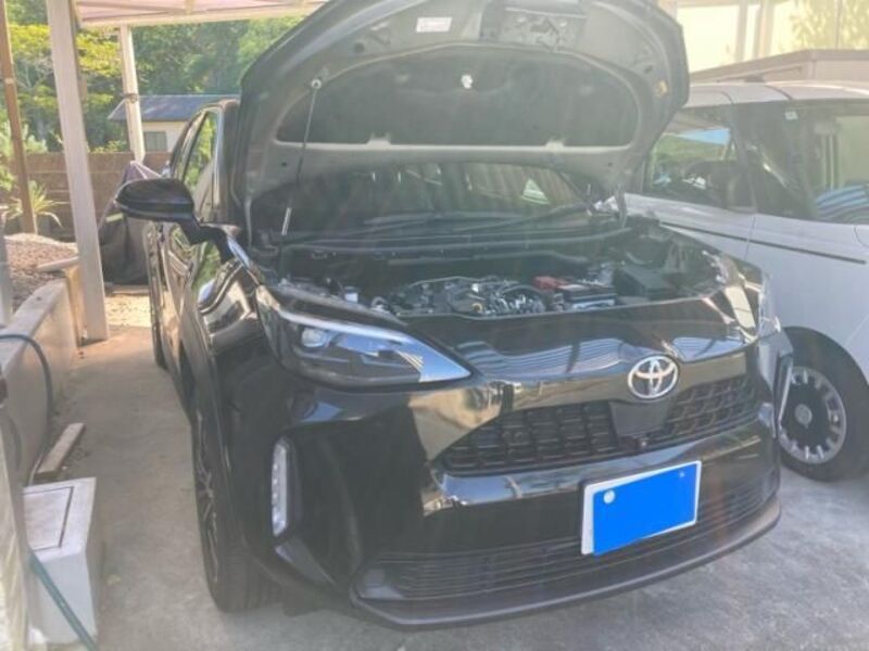 YARIS CROSS
