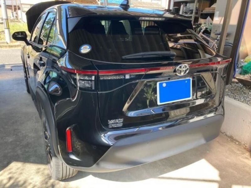 YARIS CROSS