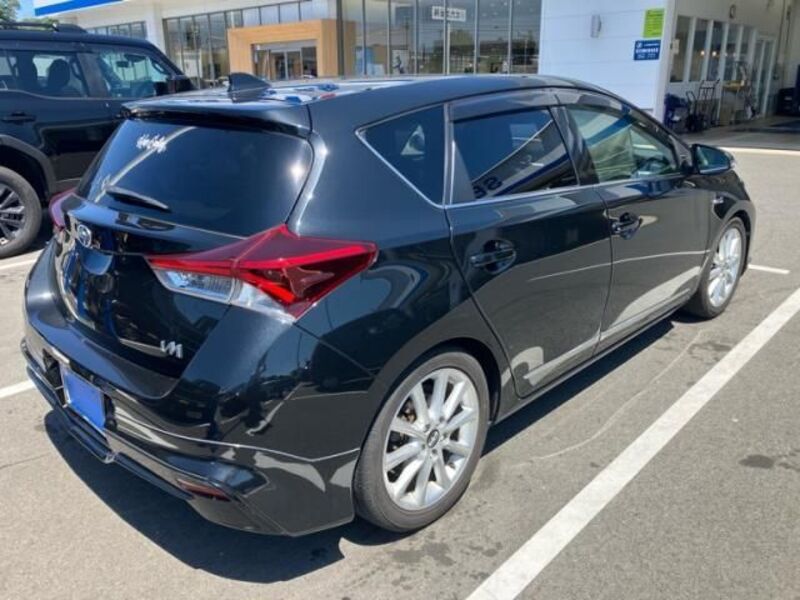 AURIS HYBRID